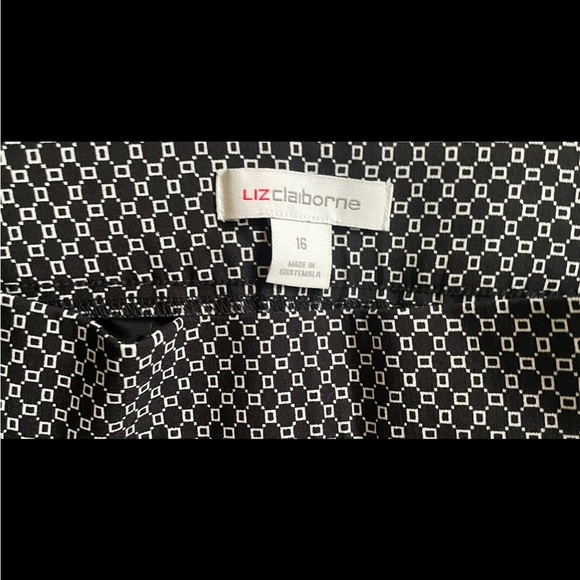 Liz Claiborne women’s white and black dress pants - Picture 5 of 7